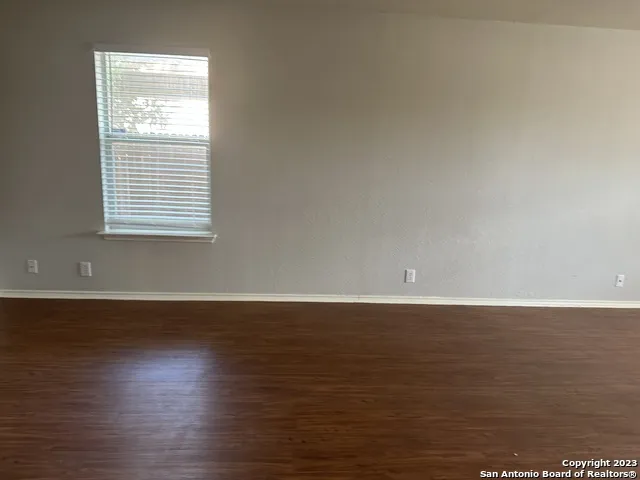 10627 SHAENPATH San Antonio, TX 78254