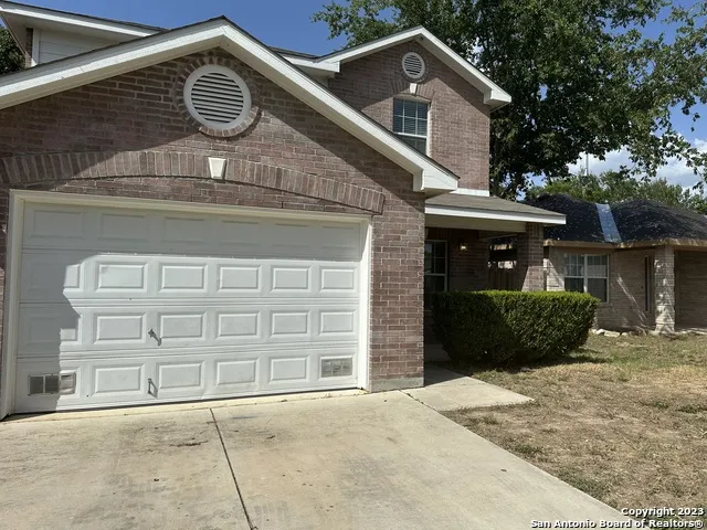10627 SHAENPATH San Antonio, TX 78254