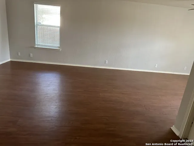 10627 SHAENPATH San Antonio, TX 78254