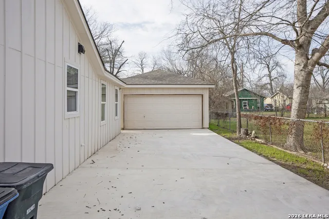839 OASIS ST New Braunfels, TX 78130