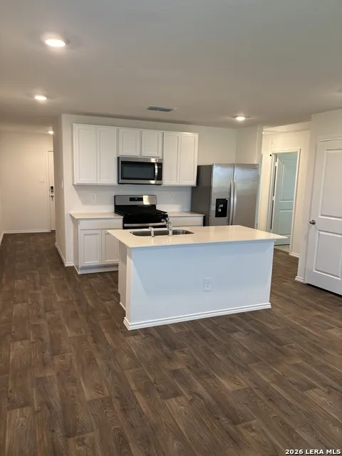 1667 House Finch San Antonio, TX 78253