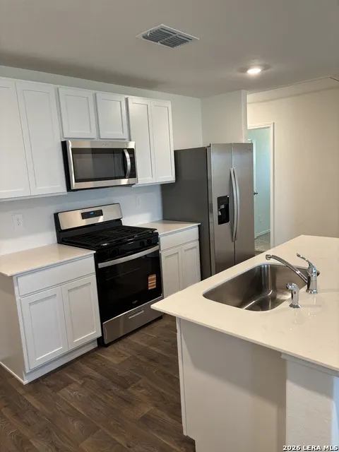 1667 House Finch San Antonio, TX 78253