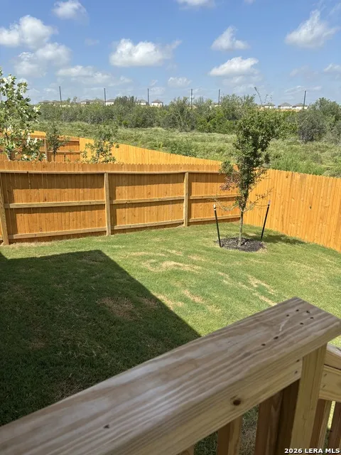 1667 House Finch San Antonio, TX 78253
