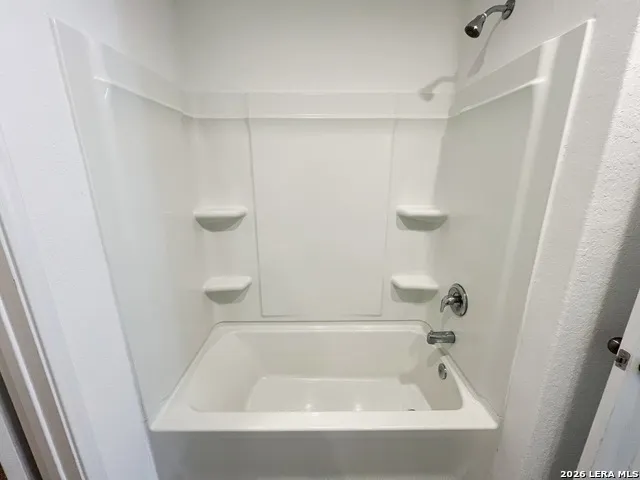 5433 CALTON BND San Antonio, TX 78253