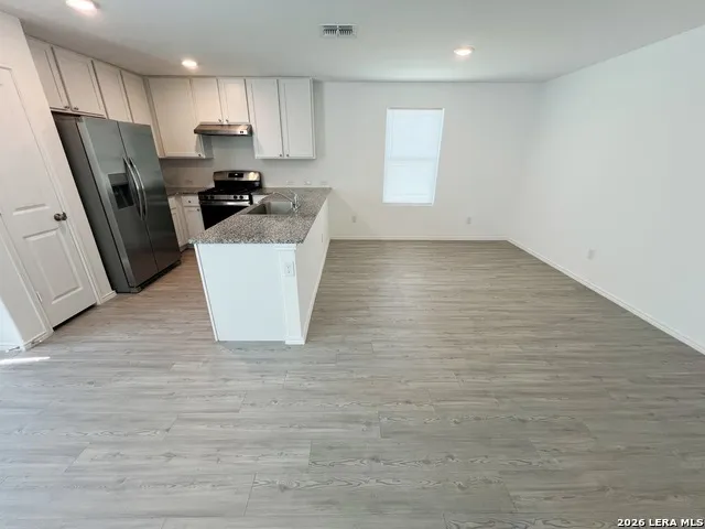 5433 CALTON BND San Antonio, TX 78253