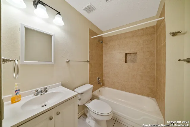 9643 ARCADIA CRK San Antonio, TX 78251