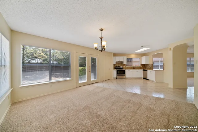 9643 ARCADIA CRK San Antonio, TX 78251