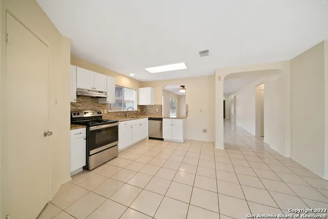 9643 ARCADIA CRK San Antonio, TX 78251