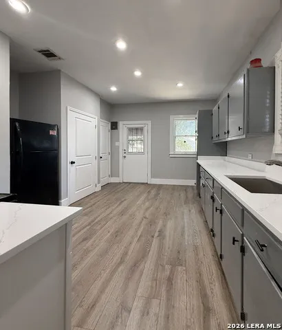 942 BAILEY AVE San Antonio, TX 78210