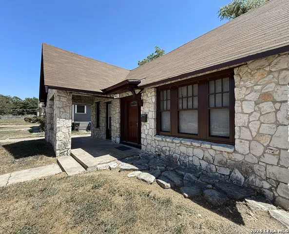 942 BAILEY AVE San Antonio, TX 78210