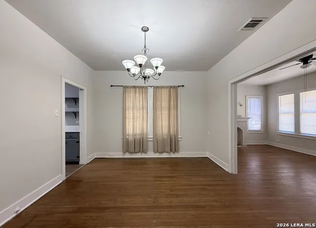 942 BAILEY AVE San Antonio, TX 78210