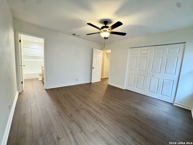5614 Timber Rail San Antonio, TX 78250