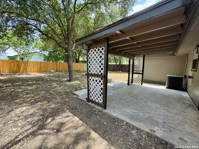 5614 Timber Rail San Antonio, TX 78250