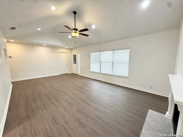 5614 Timber Rail San Antonio, TX 78250
