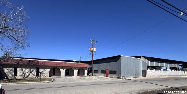 115 Canfield La Vernia, TX 78121