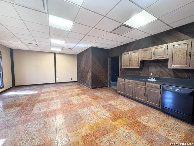 115 Canfield La Vernia, TX 78121