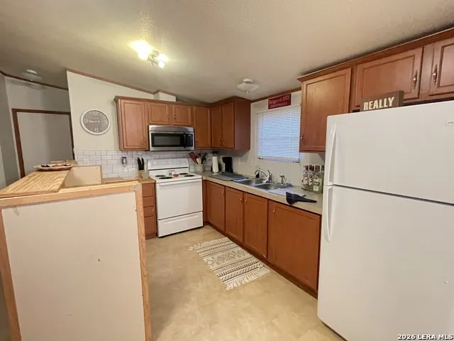 1420 E KLR 2 Junction, TX 76849