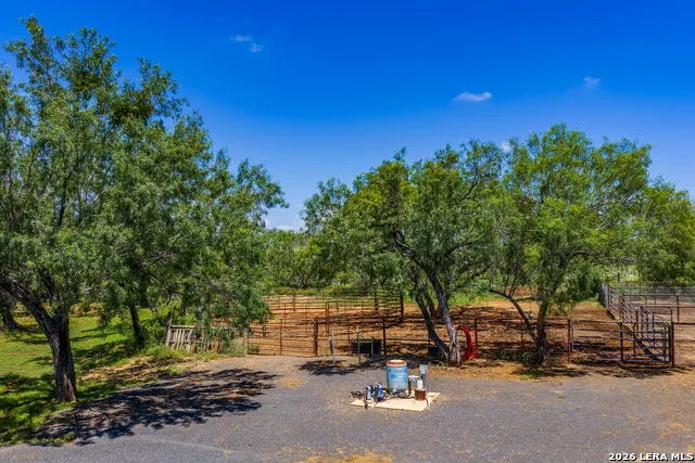 15599 E Highway 85 & Carnes Pearsall, TX 78061