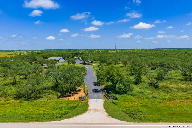 15599 E Highway 85 & Carnes Pearsall, TX 78061