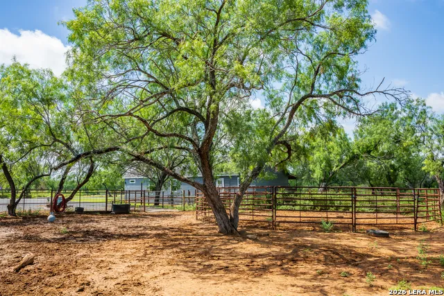 15599 E Highway 85 & Carnes Pearsall, TX 78061