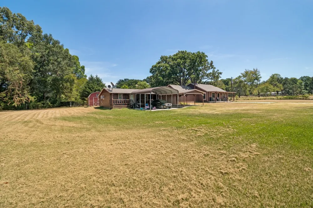 14601 Hyde Away Lane Mabank, TX 75147