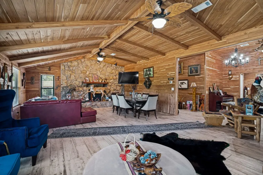 14601 Hyde Away Lane Mabank, TX 75147