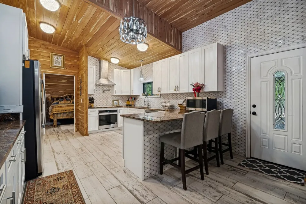 14601 Hyde Away Lane Mabank, TX 75147