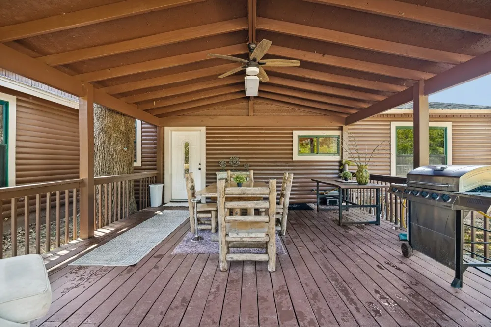 14601 Hyde Away Lane Mabank, TX 75147