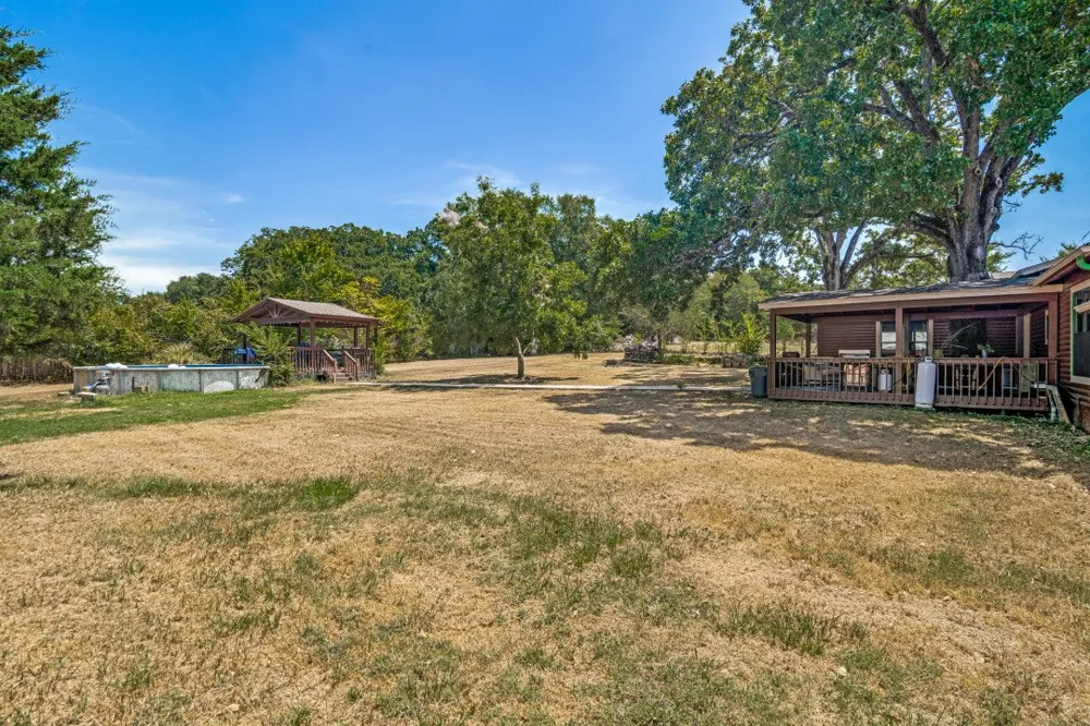14601 Hyde Away Lane Mabank, TX 75147