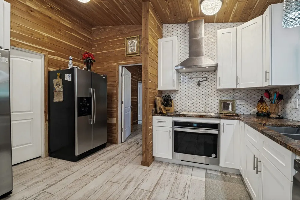 14601 Hyde Away Lane Mabank, TX 75147