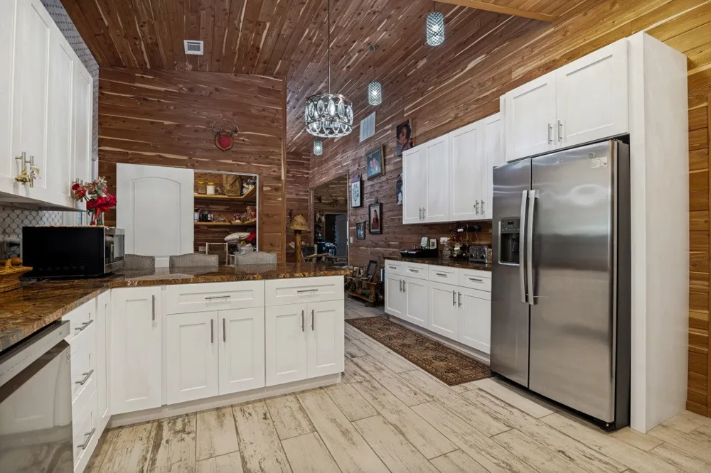 14601 Hyde Away Lane Mabank, TX 75147