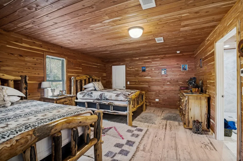 14601 Hyde Away Lane Mabank, TX 75147
