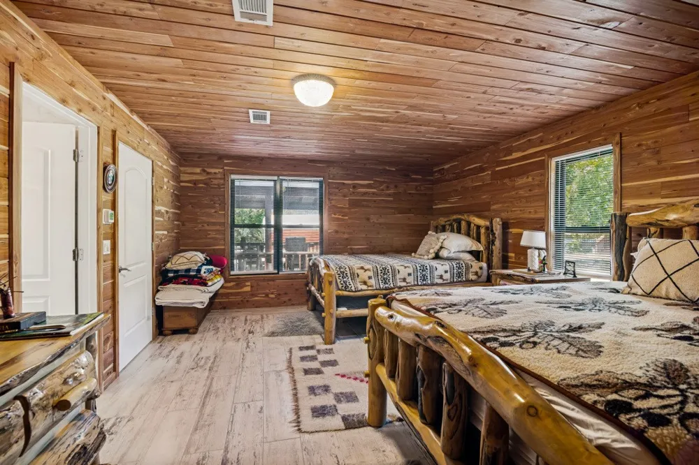 14601 Hyde Away Lane Mabank, TX 75147