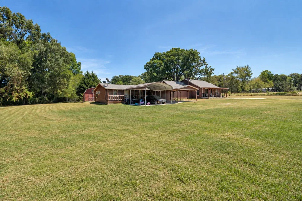 14601 Hyde Away Lane Mabank, TX 75147