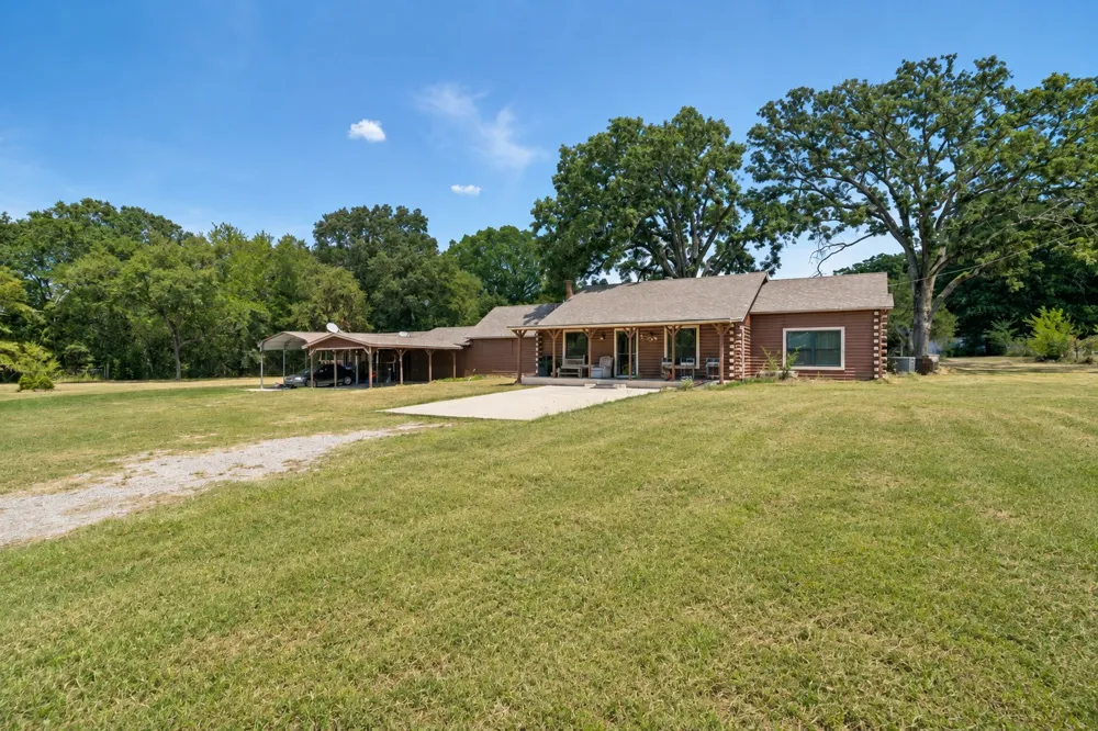 14601 Hyde Away Lane Mabank, TX 75147