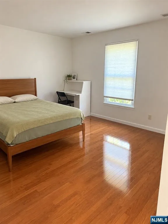 120 White Pine Court U114 Paramus, NJ 07652