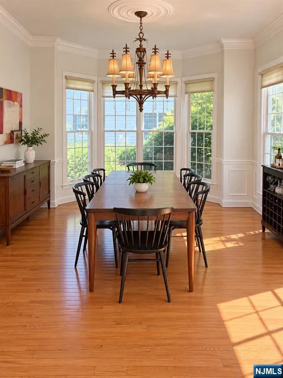 120 White Pine Court U114 Paramus, NJ 07652