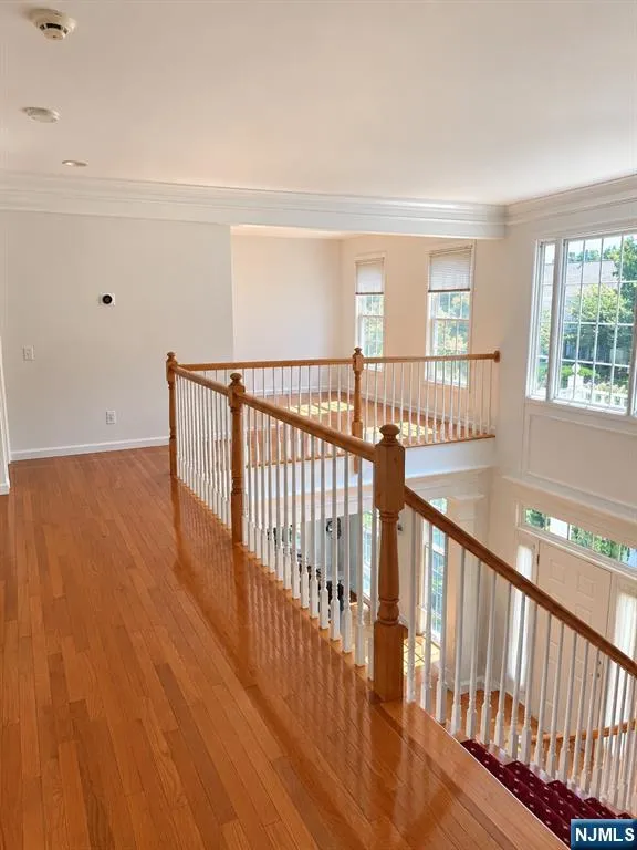 120 White Pine Court U114 Paramus, NJ 07652