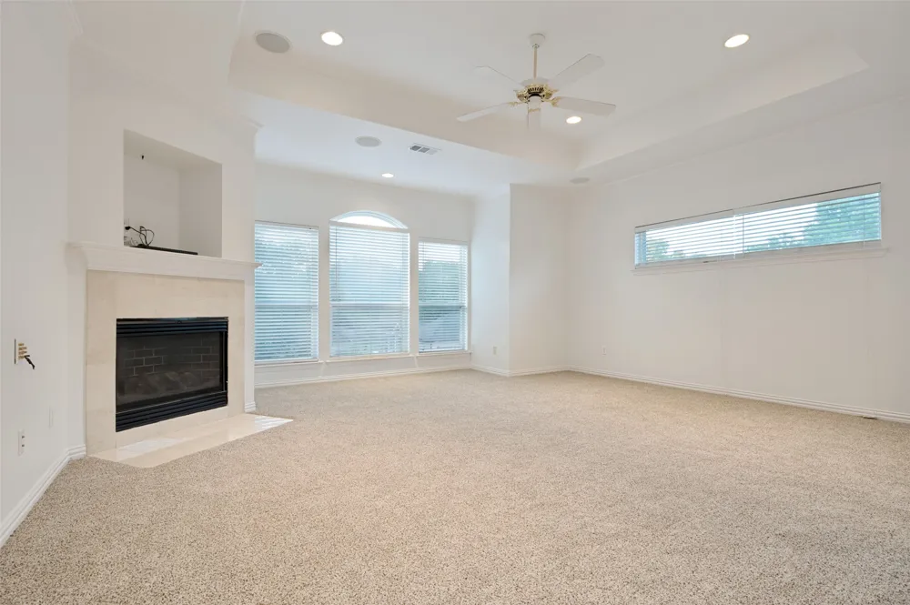 8925 Hunters Glen Trail Fort Worth, TX 76120