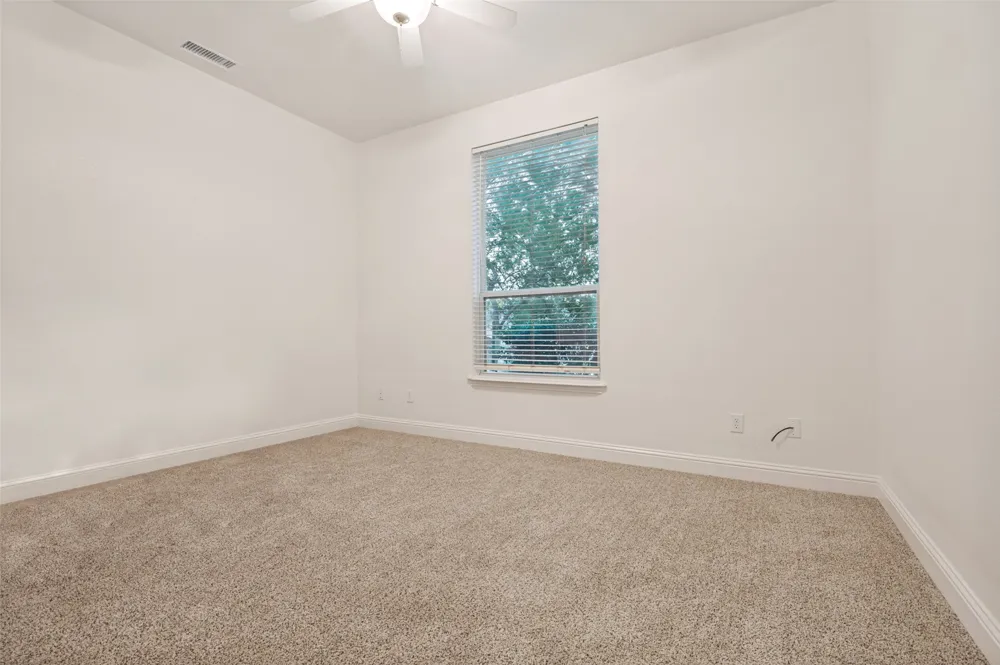 8925 Hunters Glen Trail Fort Worth, TX 76120