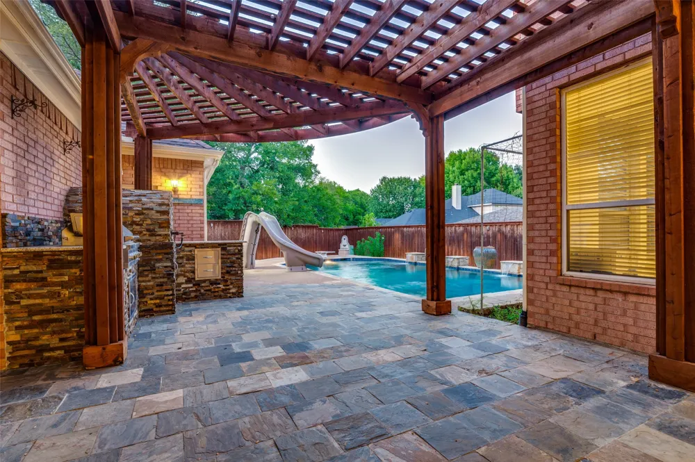 8925 Hunters Glen Trail Fort Worth, TX 76120