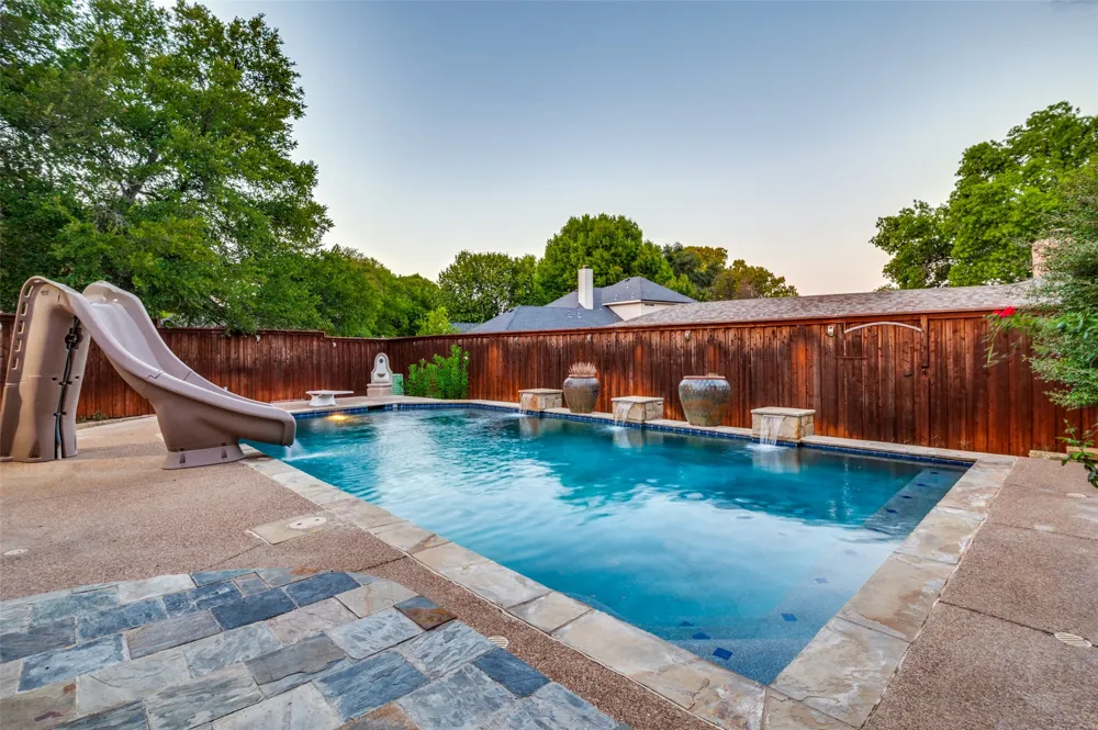 8925 Hunters Glen Trail Fort Worth, TX 76120