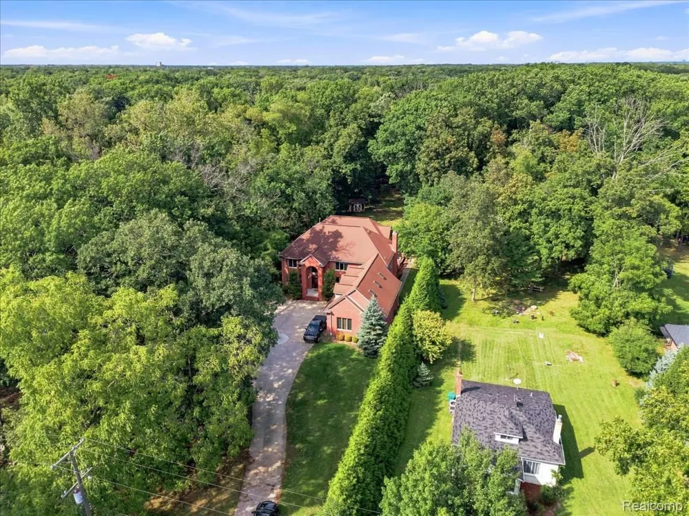 8610 Ferry Road Grosse Ile Township, MI 48138