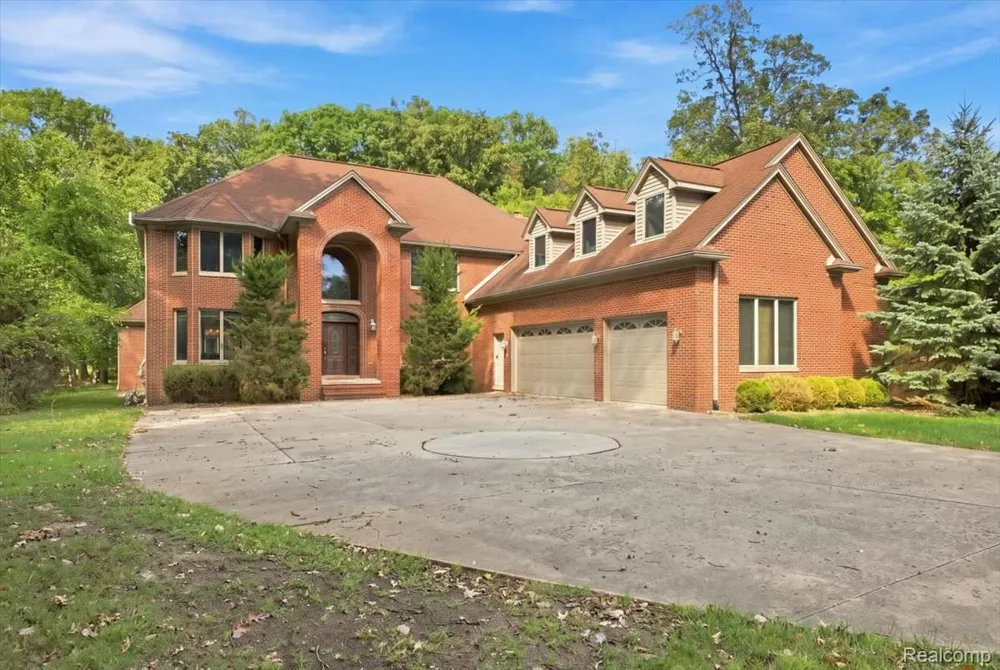 8610 Ferry Road Grosse Ile Township, MI 48138