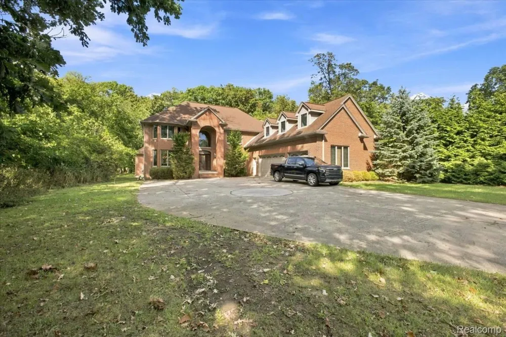 8610 Ferry Road Grosse Ile Township, MI 48138