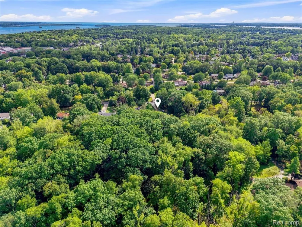 8610 Ferry Road Grosse Ile Township, MI 48138
