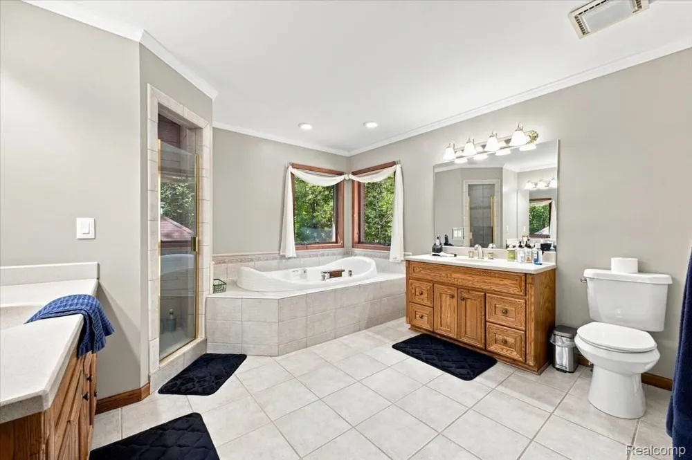 8610 Ferry Road Grosse Ile Township, MI 48138