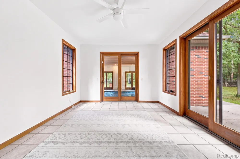 8610 Ferry Road Grosse Ile Township, MI 48138