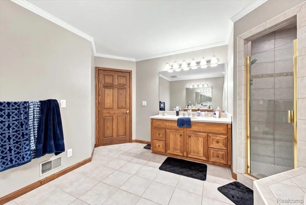 8610 Ferry Road Grosse Ile Township, MI 48138