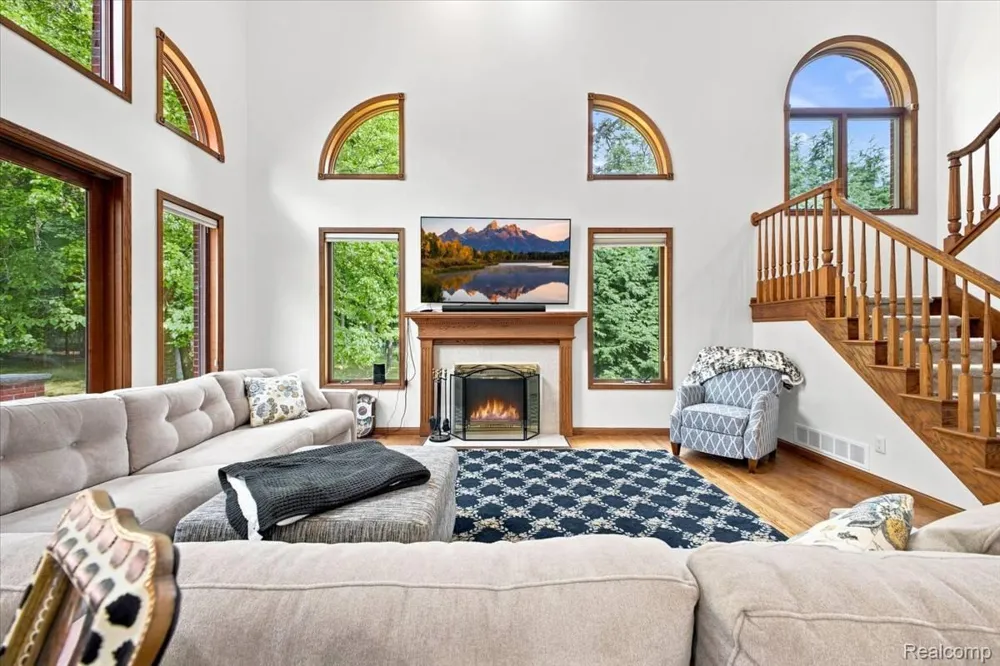 8610 Ferry Road Grosse Ile Township, MI 48138